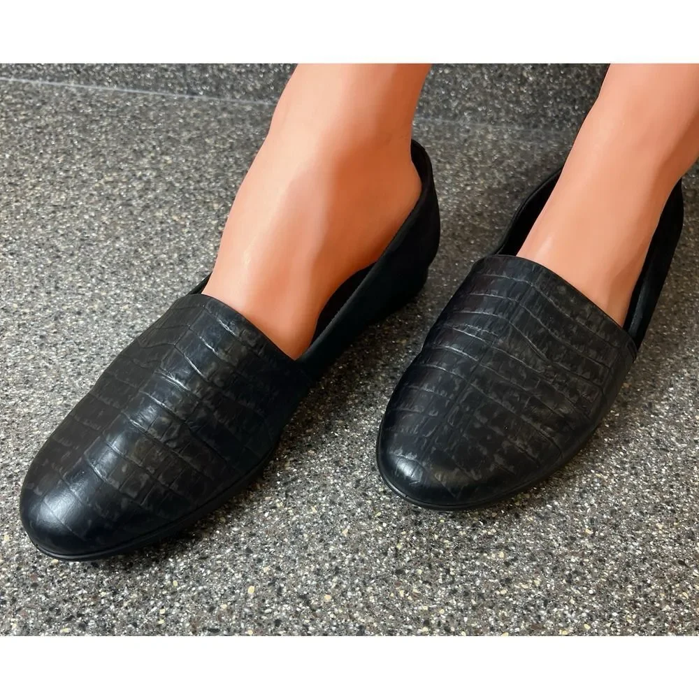 ECCO Black Textured Leather Flat Womens EU 38 US 7.5 Slip On Comfort Casual Shoe